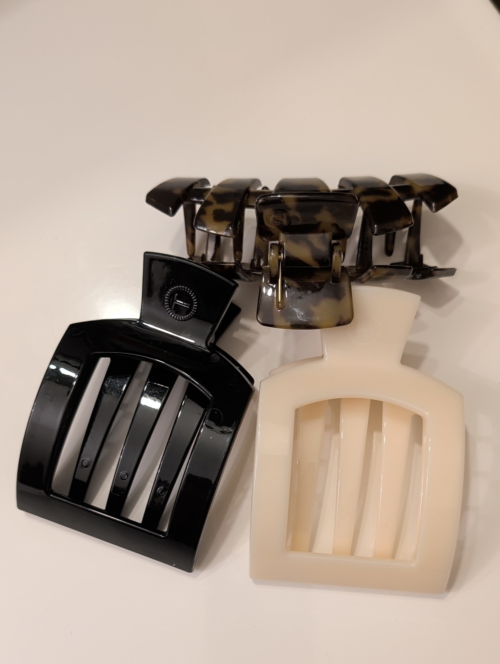 Teleties Hair Claw Clip Trio — Black, Cream & Tortoiseshell Size LARGE